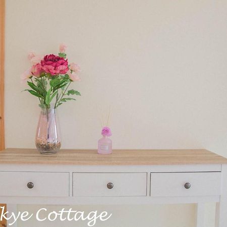 Cosy Skye Cottage Kingsburgh エクステリア 写真