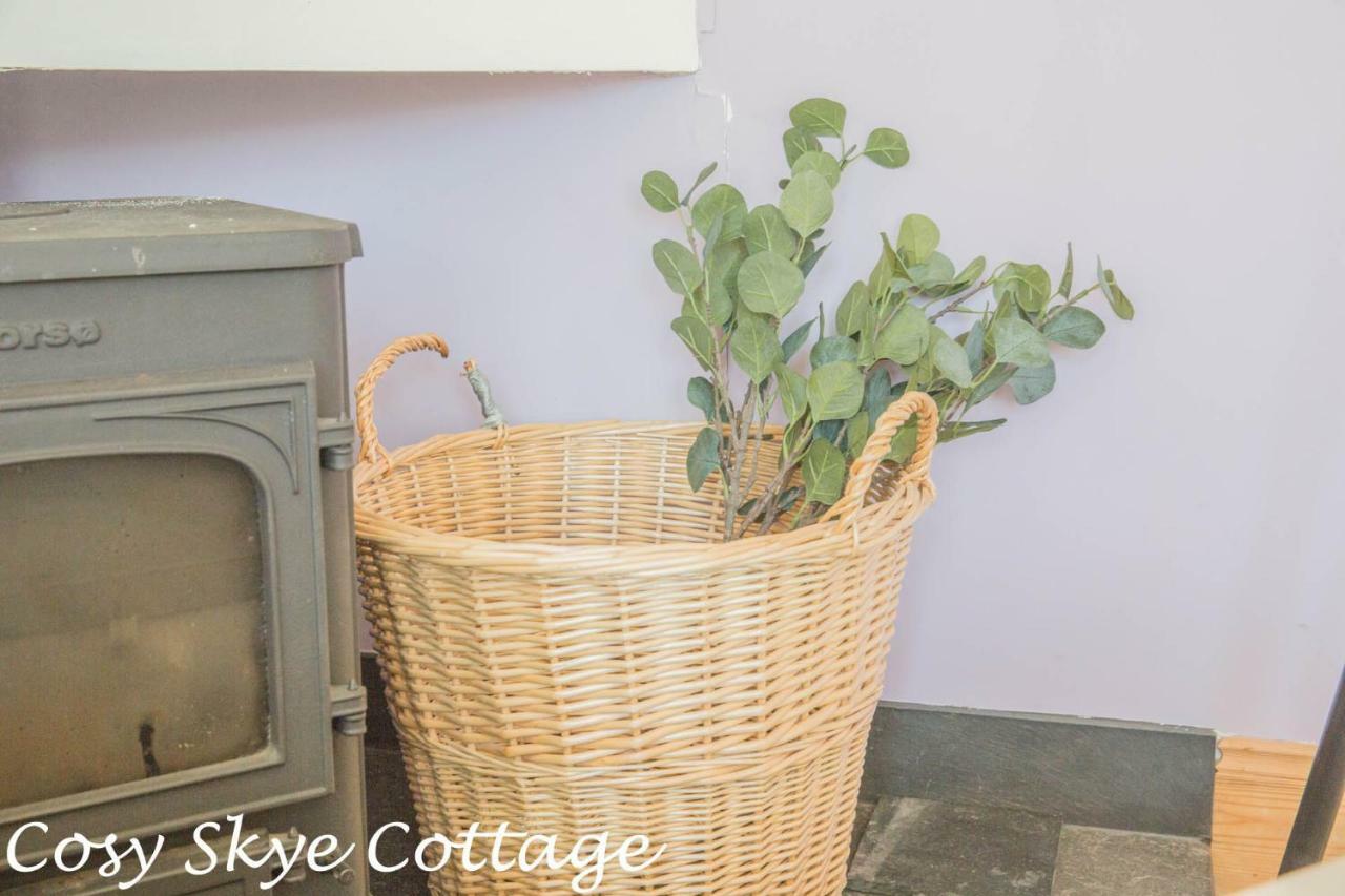 Cosy Skye Cottage Kingsburgh エクステリア 写真