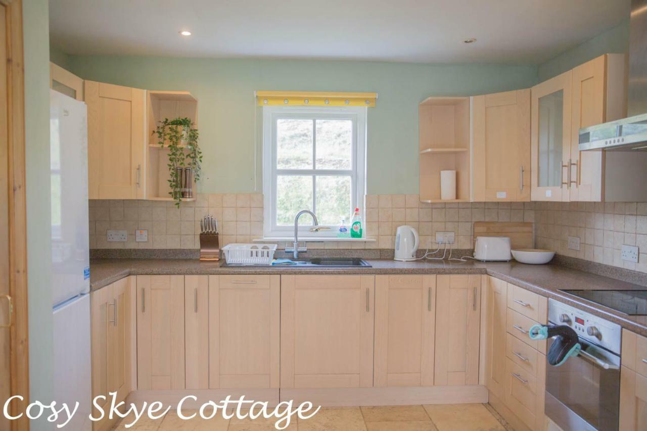 Cosy Skye Cottage Kingsburgh エクステリア 写真
