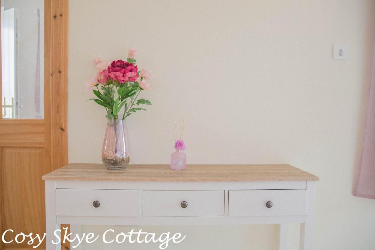 Cosy Skye Cottage Kingsburgh エクステリア 写真